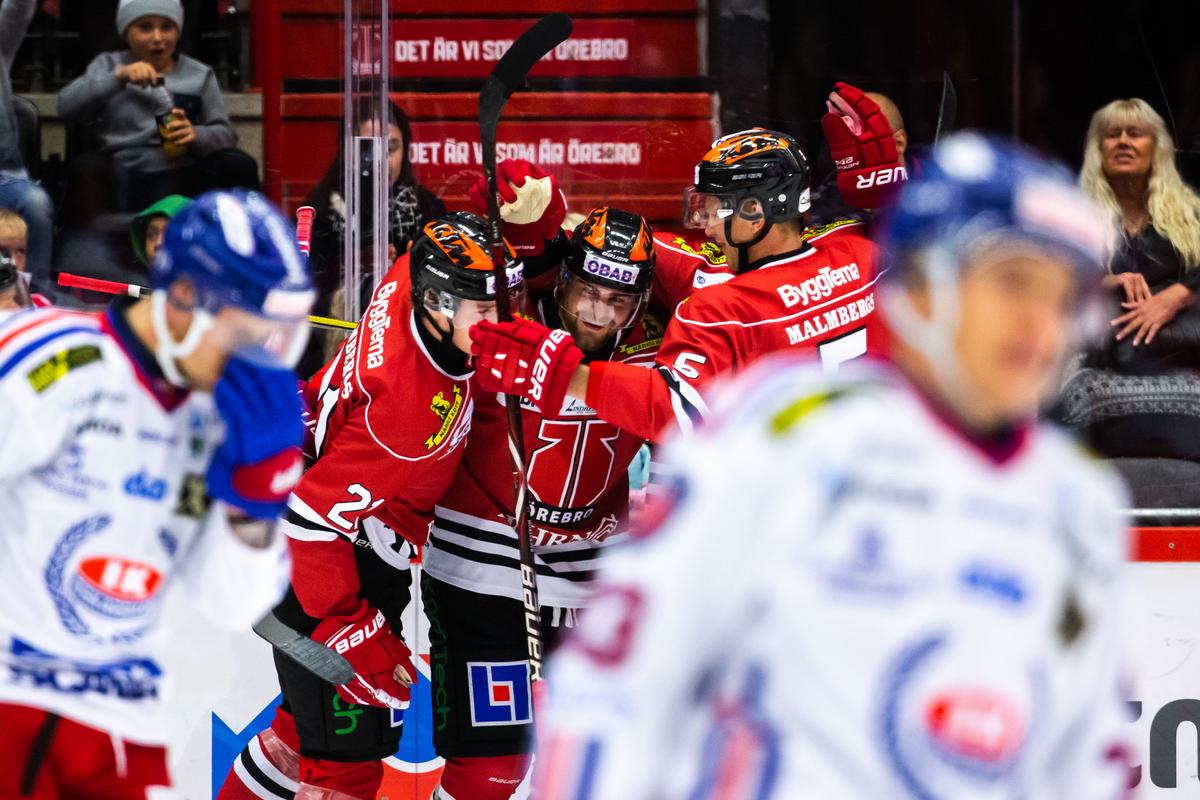 Örebro Hockey: 
    Örebro tog fjärde raka segern – målexplosionen blev avgörande: ”Snacka om heta”
  