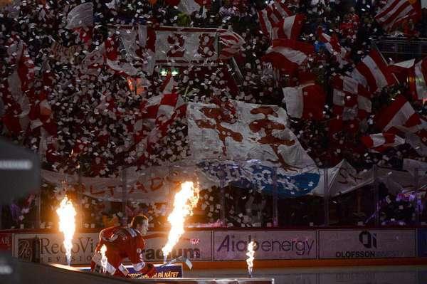 Se Timrå IK-fansens tifo inför länsderbyt: "Medelpads ...