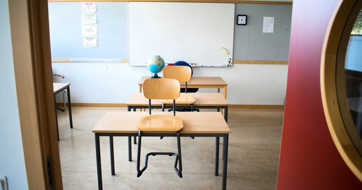 Lärare hade sexrelation med 15-årig elev – frias från sexbrott
