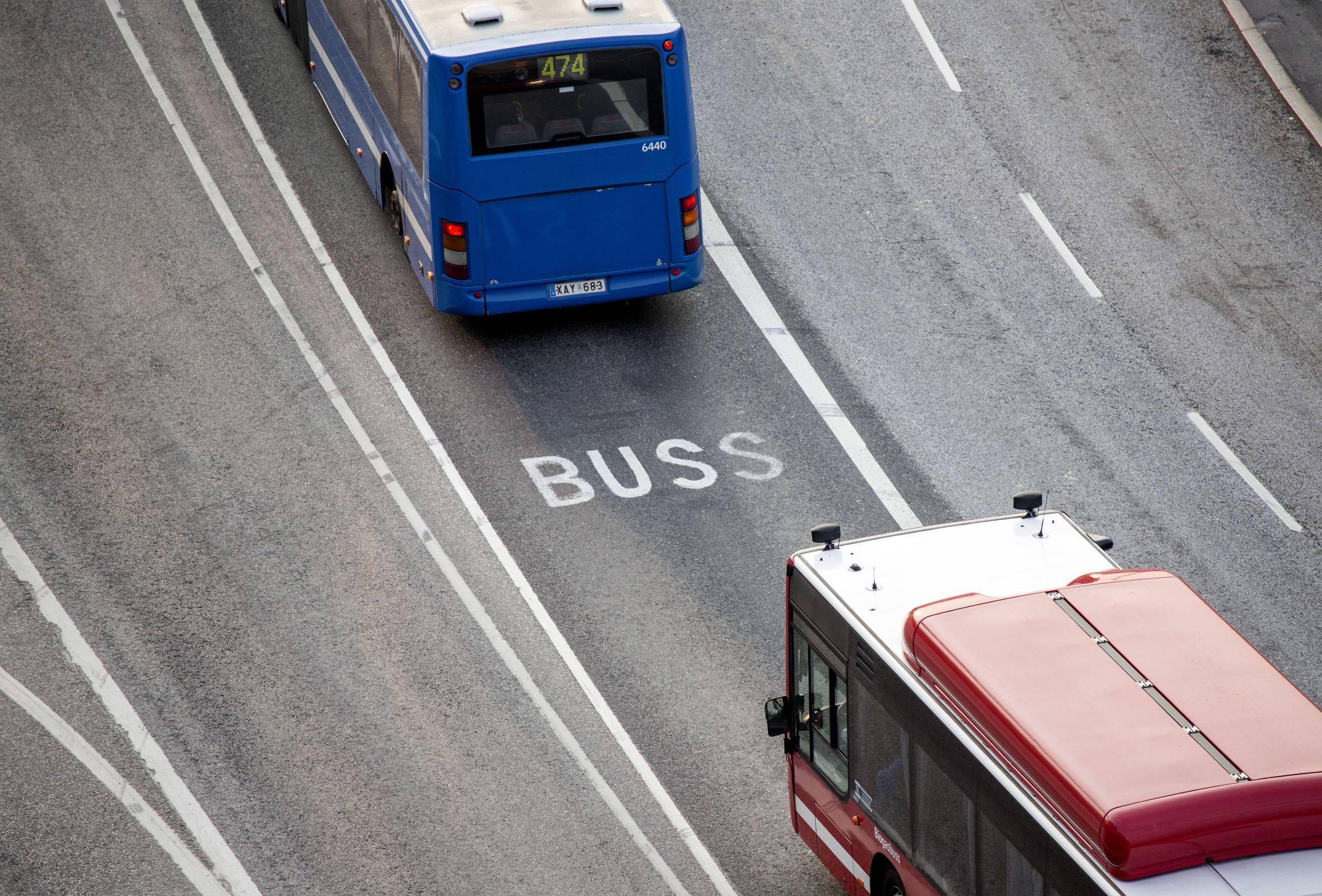 3 000 Anmälningar Om Bussförare Med Mobiler Hd