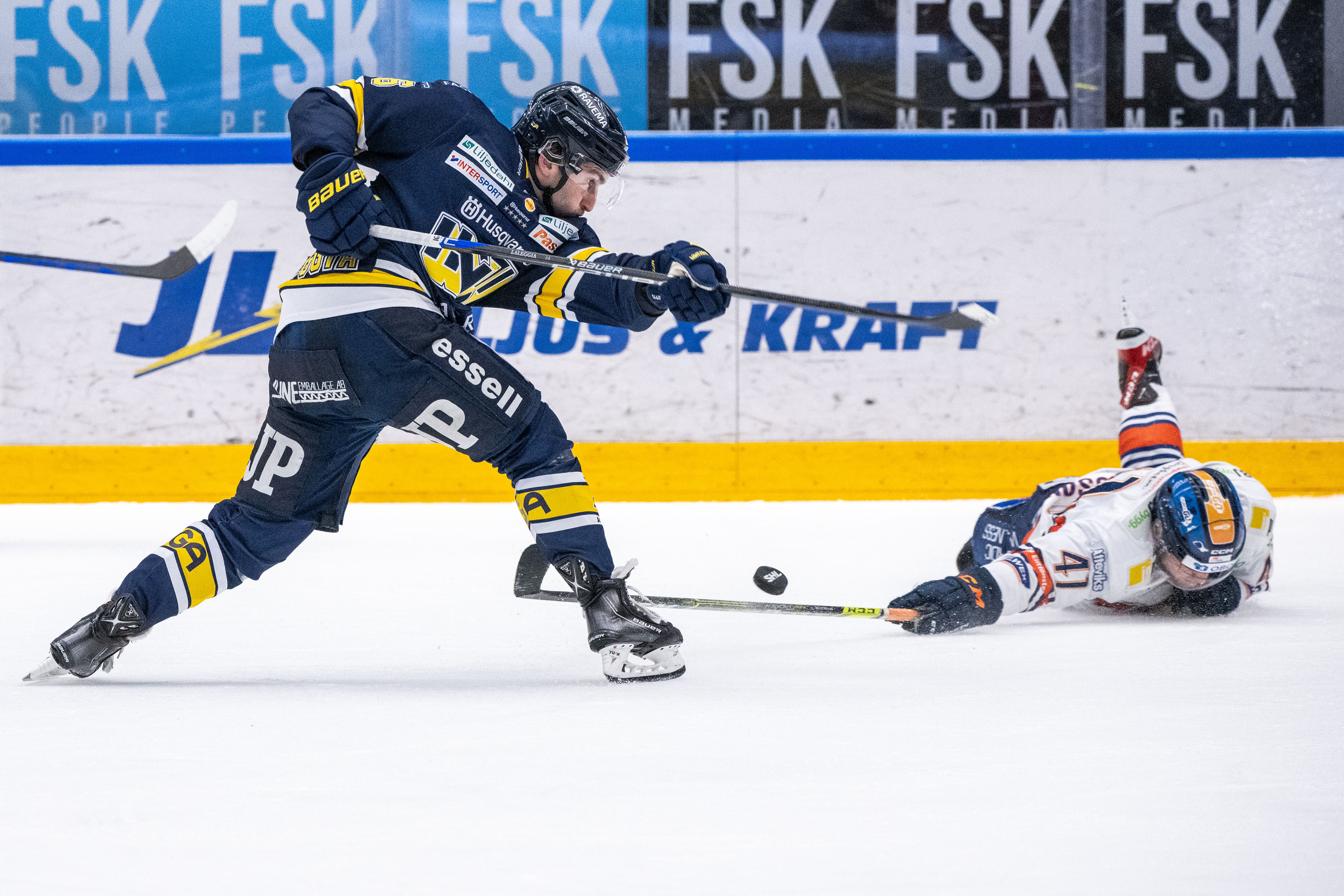 Tre KHL-klubbar ute efter HVs poängstarke back