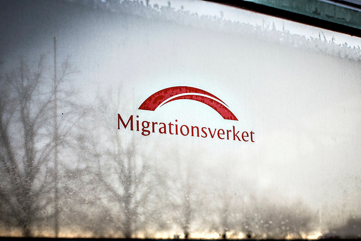 Migrationsverket har 20 000 obesvarade mejl – 