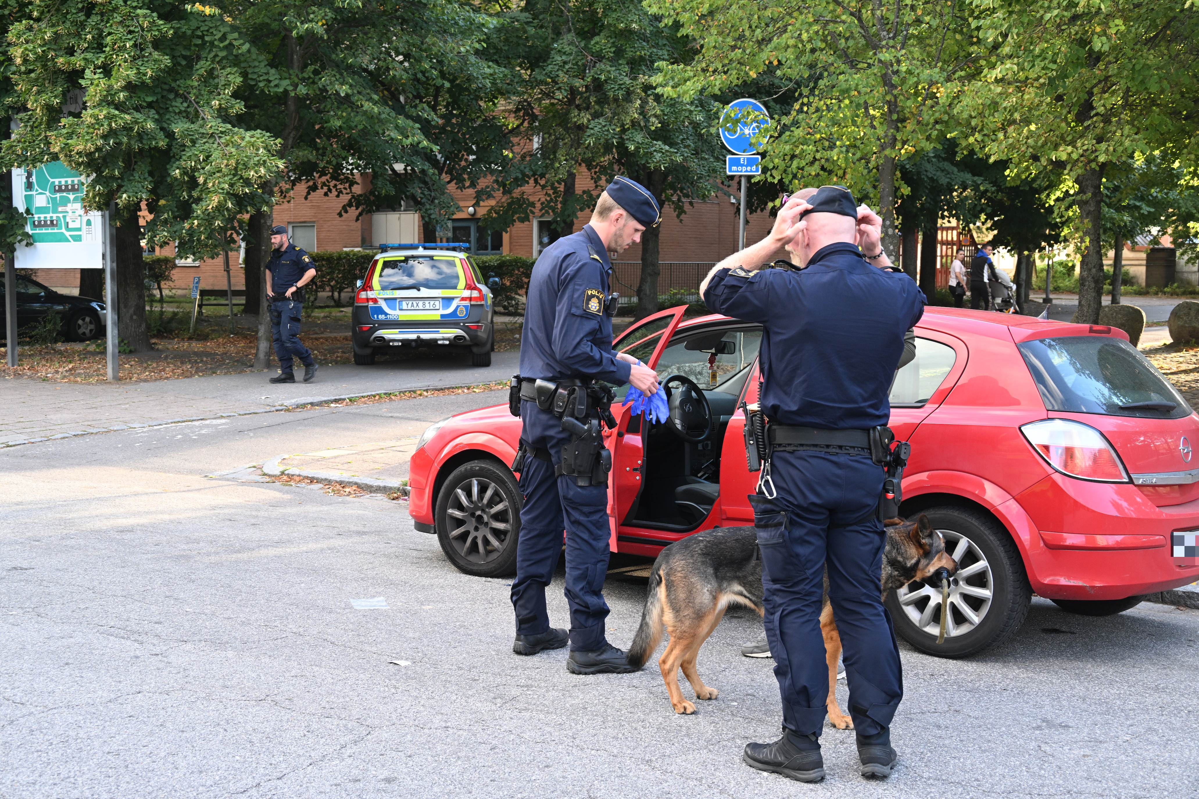 Polisen Hittade Knark I Bil På Lindängen – Sydsvenskan